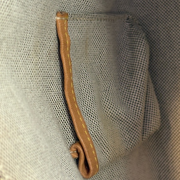 Dooney & Bourke Green and Tan Satchel - Picture 9 of 10